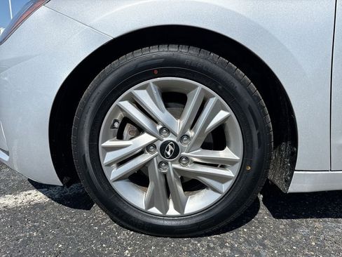 Used 2019 Hyundai Elantra Value Edition w/ Cargo Package FWD image 10