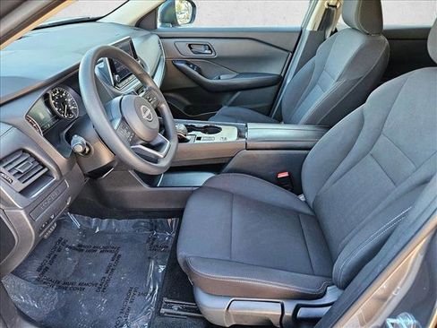 Used 2024 Nissan Rogue S image 15