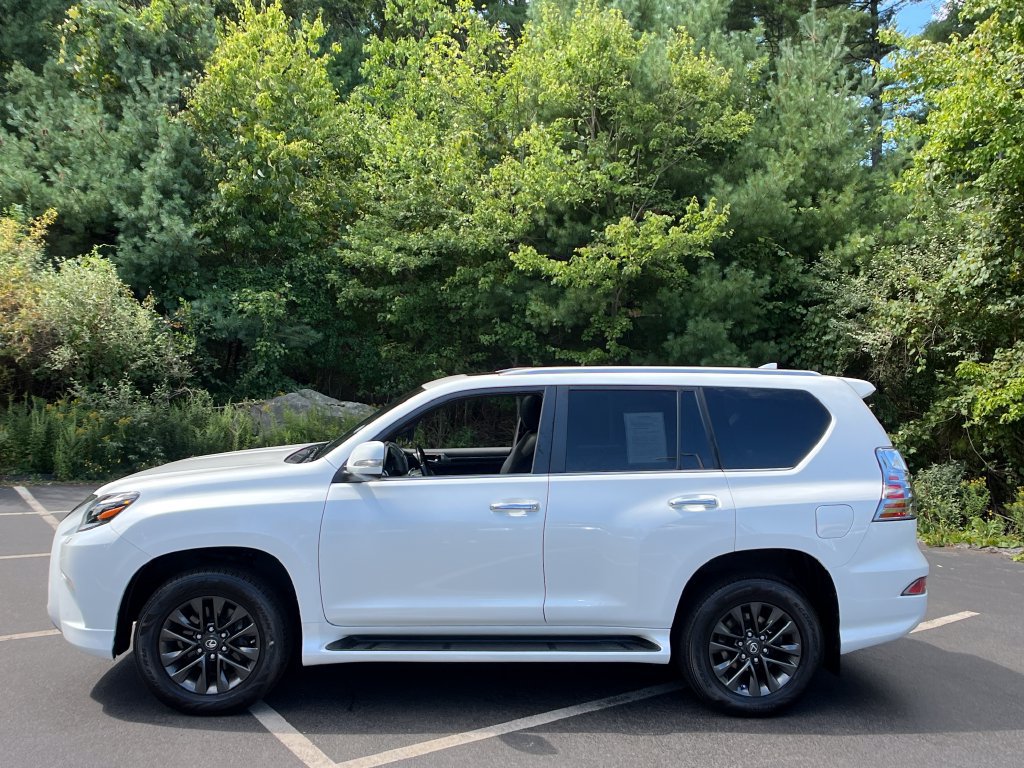 Used 2021 Lexus GX 460 Premium w/ Premium Package AWD/4WD image 2