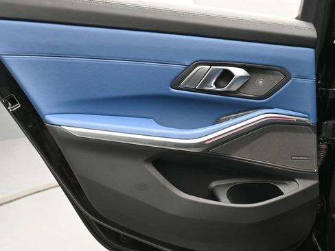 Used 2023 BMW M3 Competition w/ M Carbon Exterior Package image 21