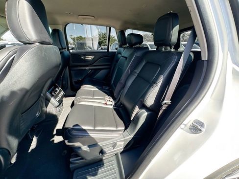 Used 2023 Lincoln Aviator 2WD image 25