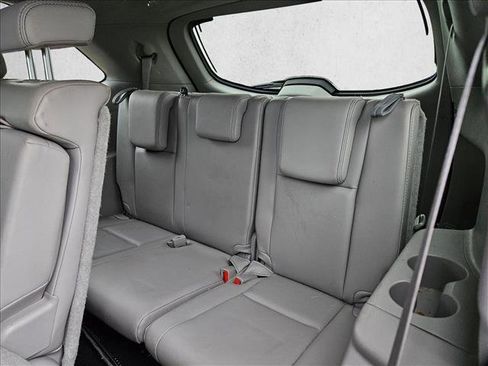 Used 2016 Toyota Highlander XLE FWD image 16