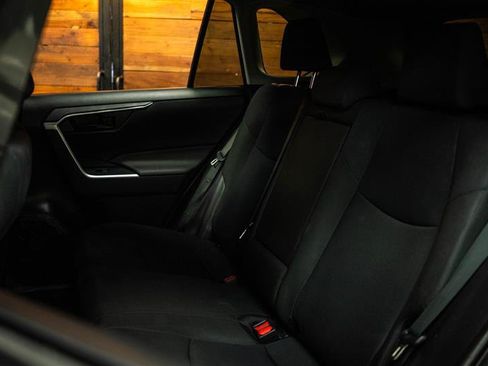 Used 2020 Toyota RAV4 LE w/ All Weather Liner Package AWD/4WD image 10