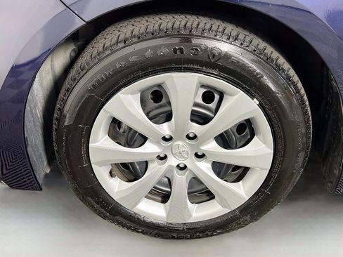 Used 2025 Toyota Corolla LE FWD image 25