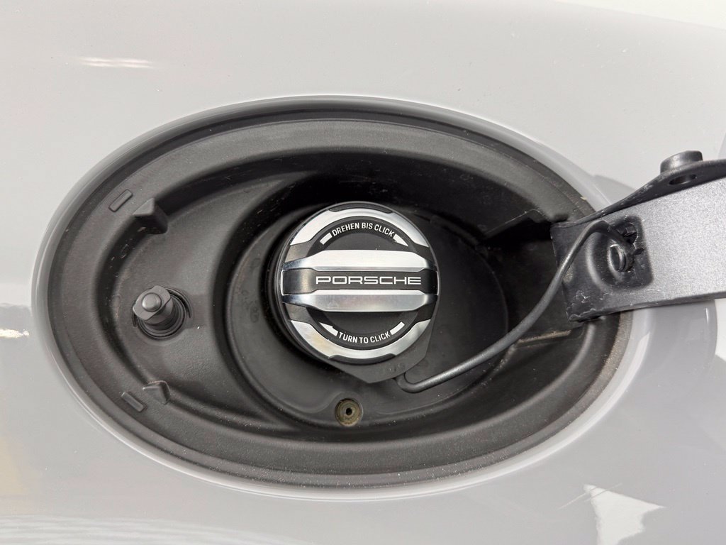 Certified 2022 Porsche 911 GT3 RWD image 42