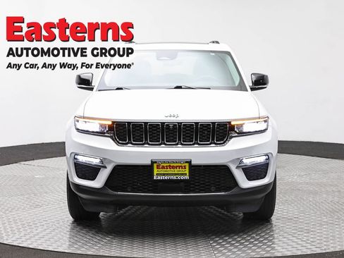 Used 2022 Jeep Grand Cherokee Limited 4xe w/ Luxury Tech Group II AWD/4WD image 2