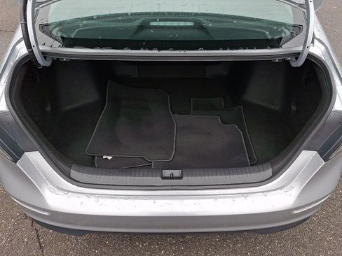 Used 2025 Honda Accord SE image 28