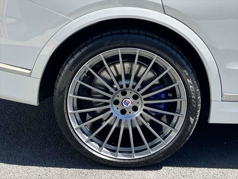 Used 2024 BMW ALPINA XB7 AWD/4WD image 8
