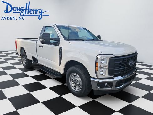 New 2026 Ford F250 XL w/ XL Chrome Package image 7