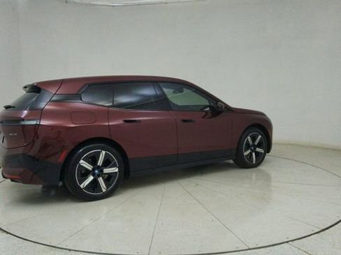 Used 2023 BMW iX xDrive50 w/ Premium Package image 75