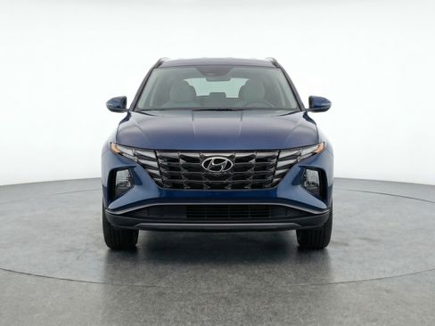 Used 2025 Hyundai Tucson SEL FWD image 2
