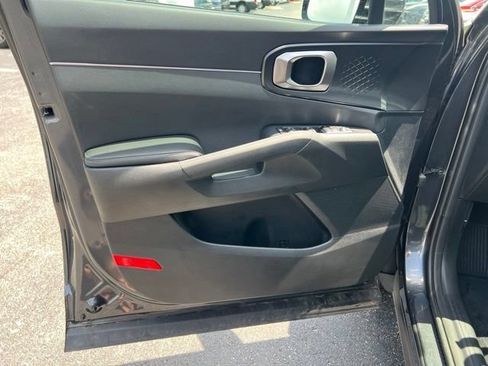 Certified 2024 Kia Sorento S w/ Panoramic Sunroof Package FWD image 33