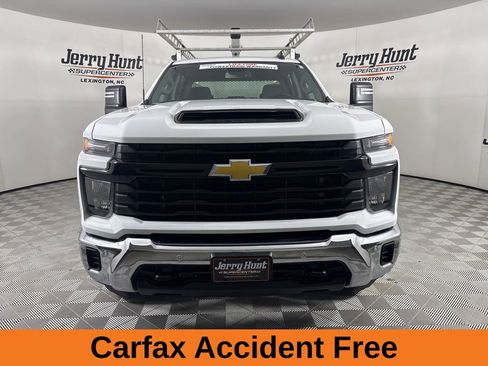 Used 2025 Chevrolet Silverado 2500 W/T w/ WT/CX Safety Package image 3