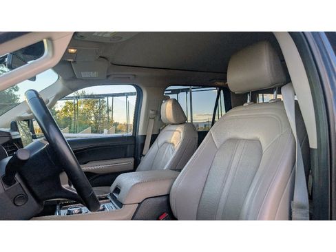 Used 2023 Ford Expedition Max Limited image 15
