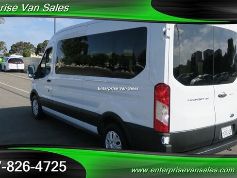Used 2022 Ford Transit 350 XLT RWD image 7