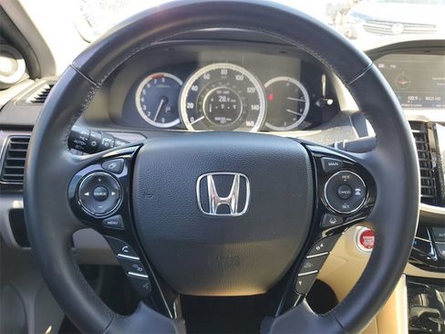 Used 2017 Honda Accord EX-L image 22