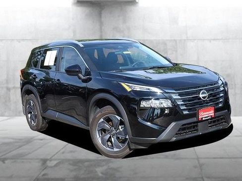 Certified 2025 Nissan Rogue SV w/ SV Premium Package FWD image 2