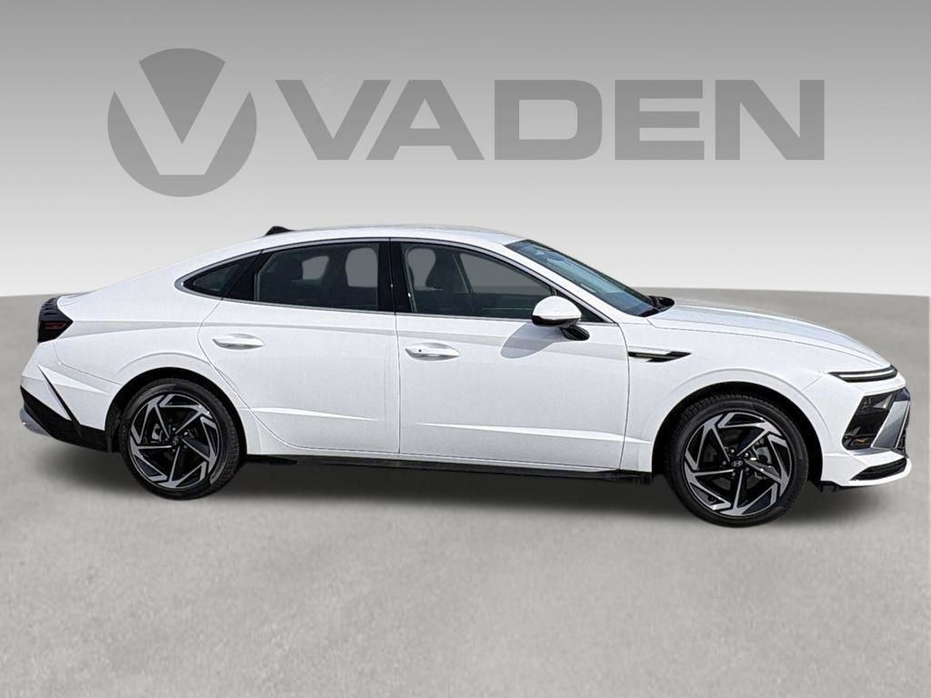 New 2026 Hyundai Sonata SEL FWD image 7