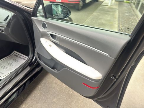 Used 2023 Hyundai Sonata SEL image 19
