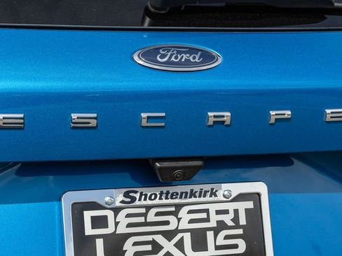 Used 2020 Ford Escape Titanium w/ Titanium Premium Package 2.0 image 5