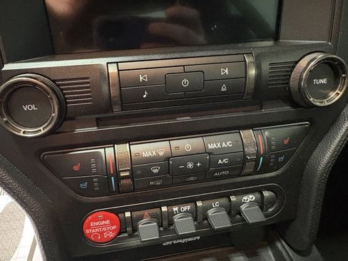 Used 2017 Ford Mustang Shelby GT350 image 19