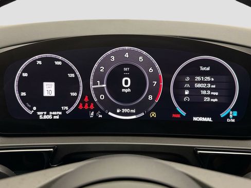 Certified 2026 Porsche Cayenne Coupe AWD/4WD image 34