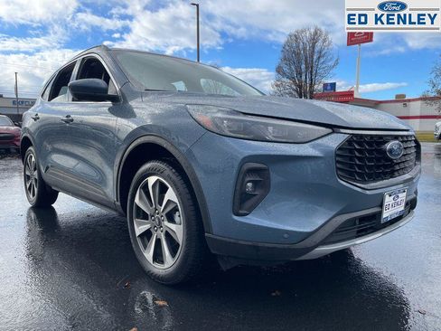 Used 2024 Ford Escape Platinum image 26