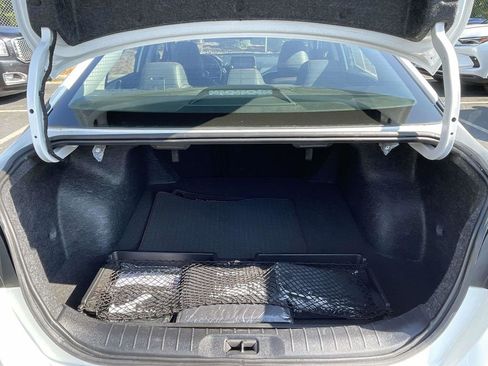 Used 2024 Nissan Altima 2.5 SR FWD image 12