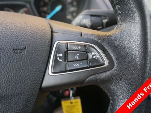 Used 2018 Ford Escape SEL FWD image 4