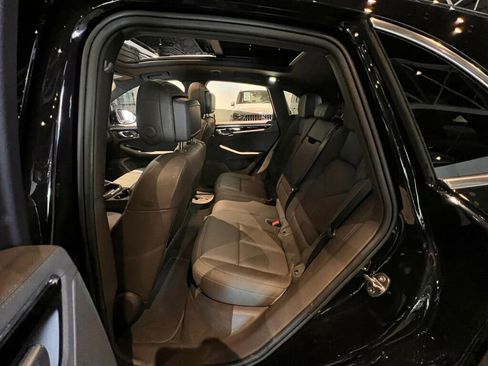 Used 2024 Porsche Macan S AWD/4WD image 18