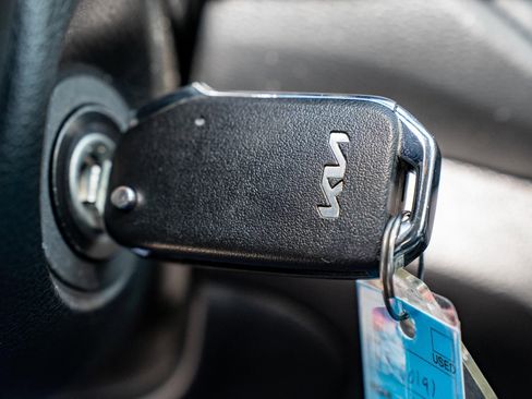 Used 2023 Kia Forte LXS image 31