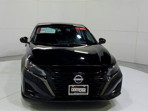 Certified 2025 Nissan Altima 2.5 SR FWD image 2