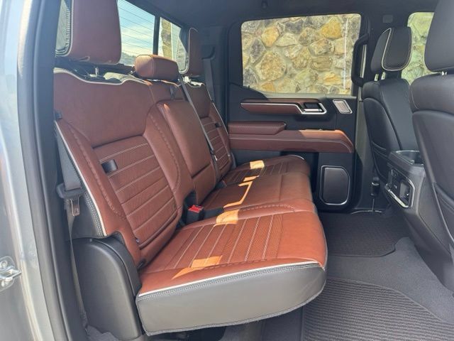 Certified 2025 GMC Sierra 1500 Denali Ultimate AWD/4WD image 29