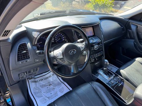 Used 2017 INFINITI QX70 2WD image 46
