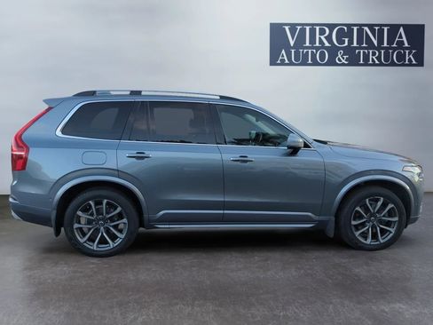 Used 2018 Volvo XC90 T6 Momentum w/ Convenience Package image 6