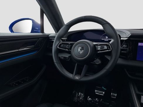 New 2026 Porsche Macan Turbo Electric AWD/4WD image 25