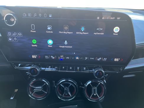 Used 2025 Chevrolet Blazer EV RS image 27