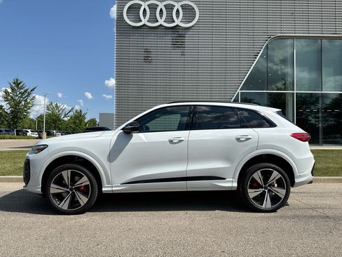 New 2026 Audi SQ5 Premium Plus AWD/4WD image 30