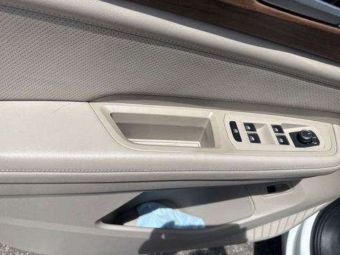 Used 2024 Volkswagen Atlas SE FWD image 18