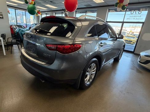 Used 2016 INFINITI QX70 2WD w/ Premium Package image 14