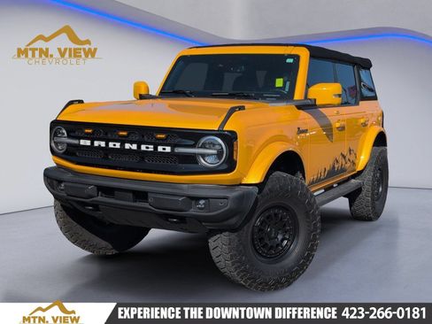 Used 2022 Ford Bronco Outer Banks AWD/4WD image 1