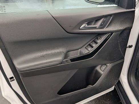 New 2026 Chevrolet Equinox LT w/ Convenience Package II image 14