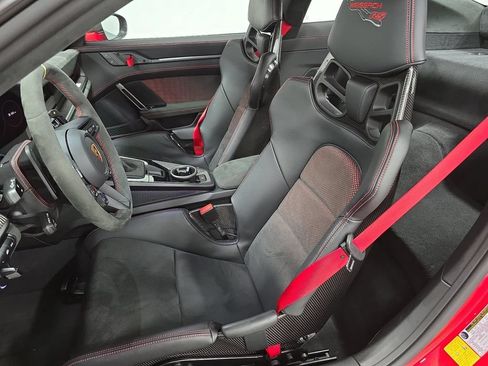 Certified 2024 Porsche 911 GT3 RS w/ Weissach Package RWD image 5