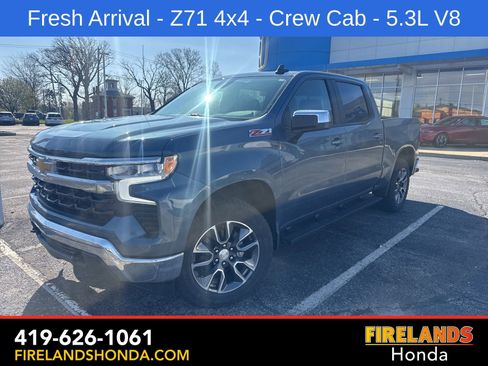 Used 2024 Chevrolet Silverado 1500 LT w/ Z71 Off-Road Package image 1