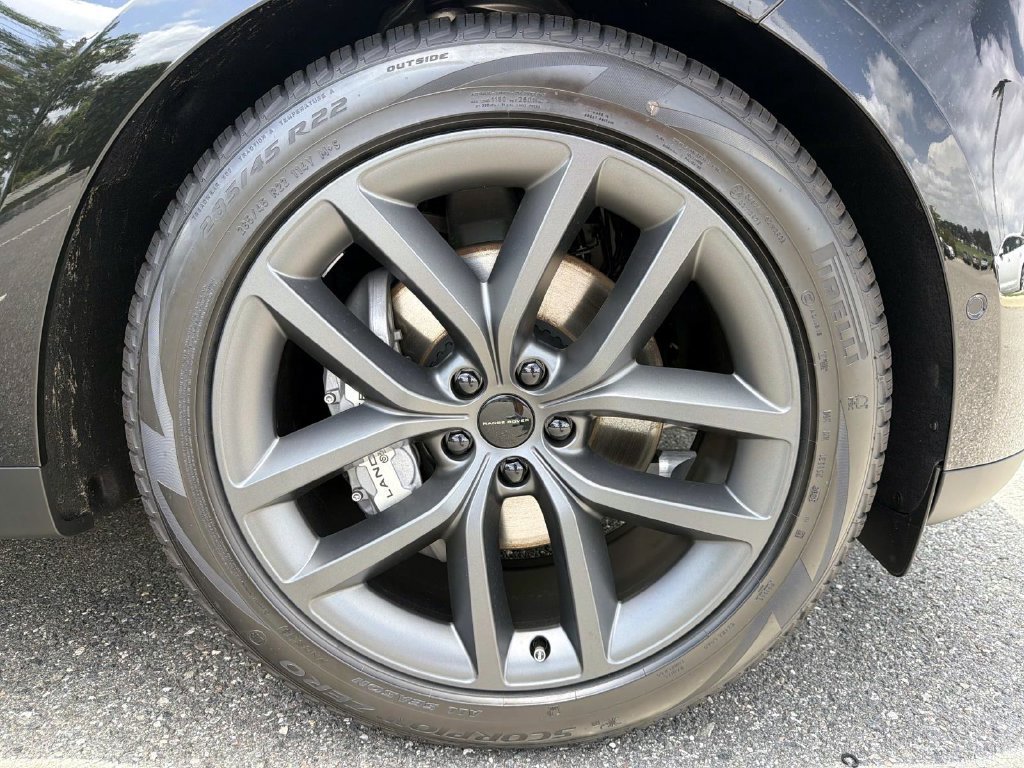 New 2026 Land Rover Range Rover Sport SE AWD/4WD image 9