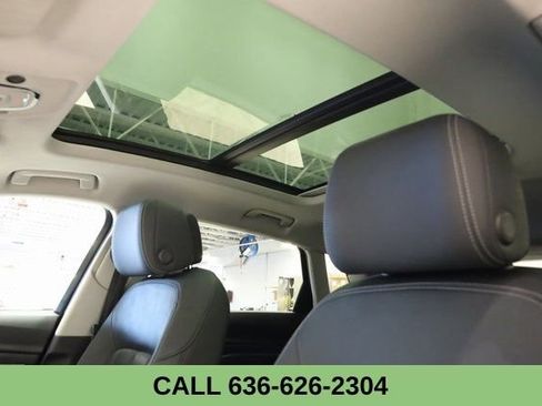 Used 2021 Audi e-tron Premium w/ Convenience Plus Package image 24