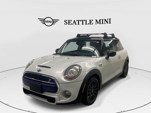 Used 2018 MINI Cooper S FWD image 1