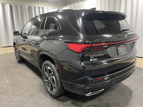 New 2026 Buick Enclave Sport Touring w/ LPO, Floor Liner Package image 8