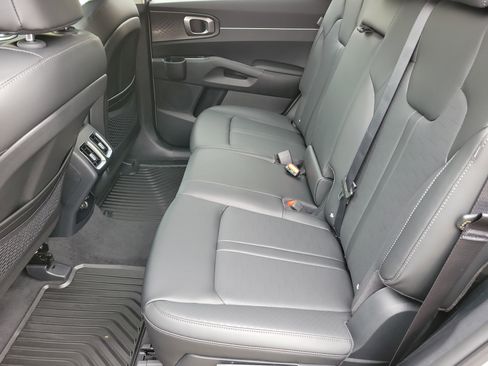 New 2026 Kia Sorento S FWD image 6