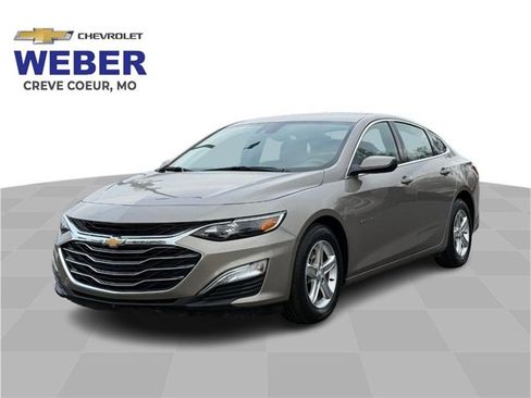 Used 2024 Chevrolet Malibu LS image 1